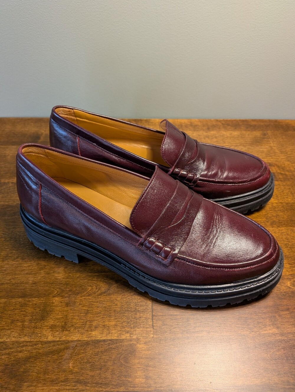 Sézane Albane Loafers Glossy Burgundy Leather Thick Lug Sole Shoes EU 39 US 8 - Picture 2 of 16